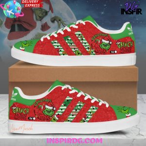 Kirklynnagency The Grinch Skate Stan Shoes Sneakes For Men And Women 2 (1)