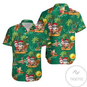 Beach Fun With Santa Claus On Green Hawaiian Shirt Backdrop