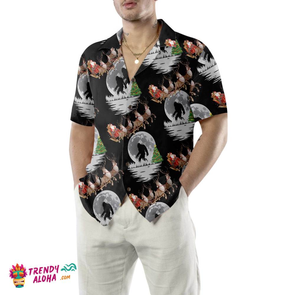 bigfoot-26-santa-claus-on-christmas-day-hawaiian-shirt-funny-christmas-shirt-for-men-5484-d7xki-1.jpg