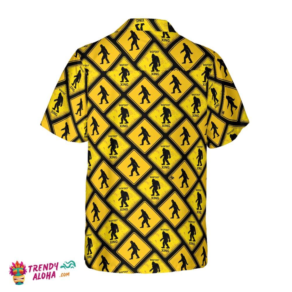 bigfoot-yellow-square-bigfoot-hawaiian-shirt-diamond-pattern-caution-signs-bigfoot-shirt-for-men-7425-kczsy.jpg
