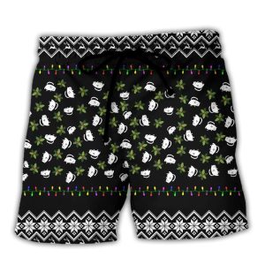 Black Cat Wreck The Tree And Blame The Doggie Merry Christmas La La Trendy KLA Hawaiian Beach Shorts