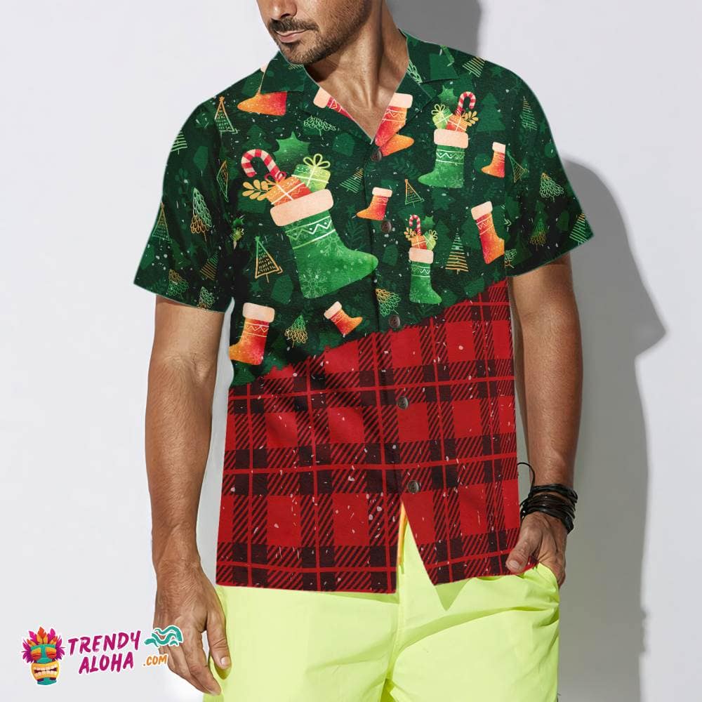 christmas-hawaiian-shirts-for-men-and-women-christmas-socks-pattern-hawaiian-shirt-button-down-shirt-short-sleeve-1999-3rtrj.jpg