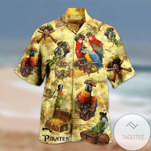 Discover Cool Amazing Pirate Parrots Christmas Hawaiian Shirts