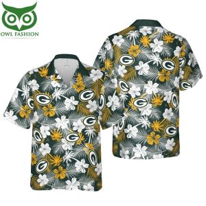 Green Bay Packers Display Football Spirit on Hawaiian Shirt